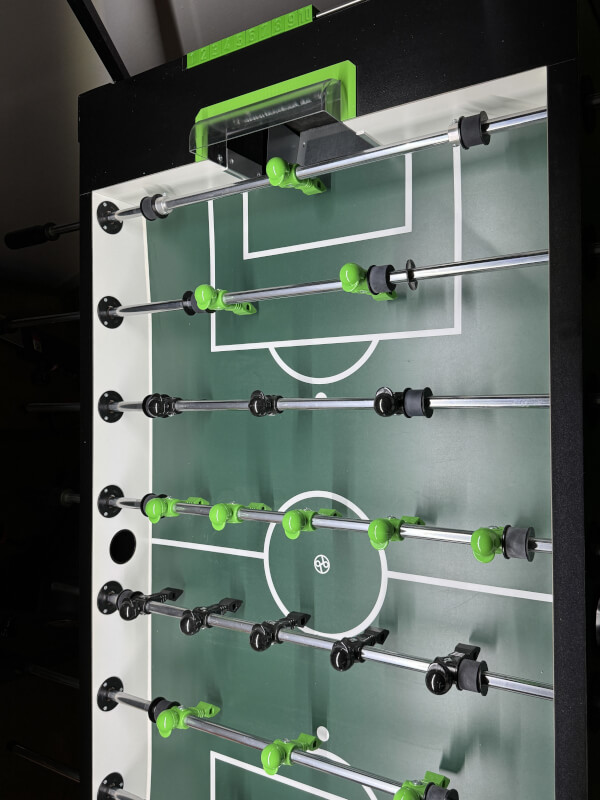 gebrauchter_leonhart_tischkicker_das_spielfeld_von_oben