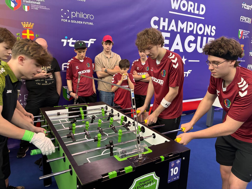 leonhart-pro-tournament-tischkicker-im-einsatz